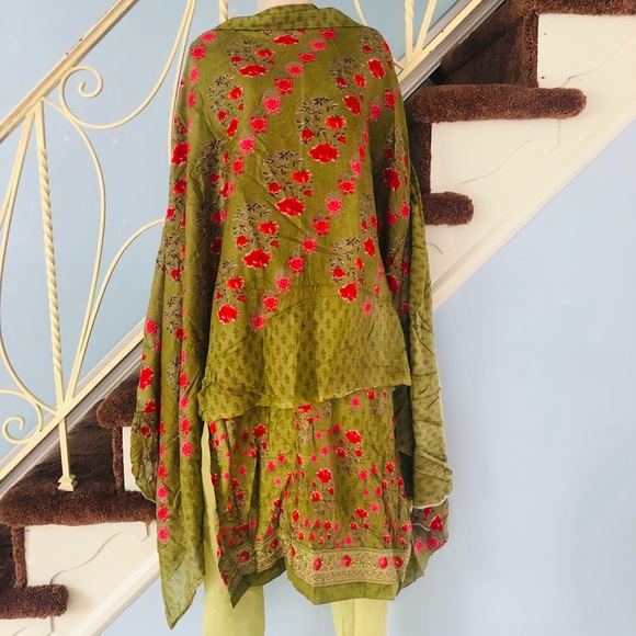 Salwar kameez - Picture 3 of 7